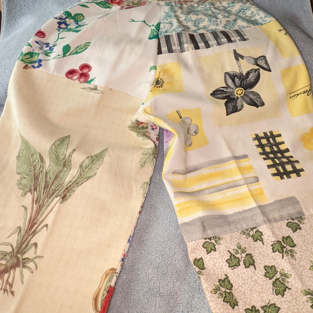 Rona Vintage Tablecloth Patchwork Plants. Size 8 Gem